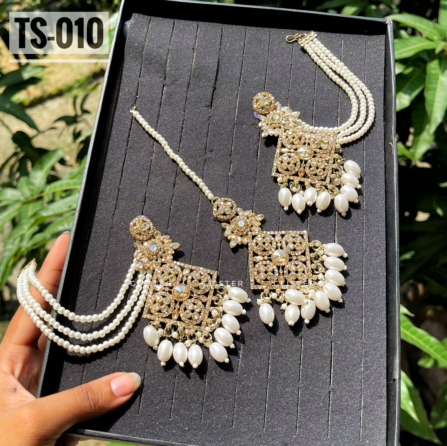 Tikli Set With Tana π TS-010