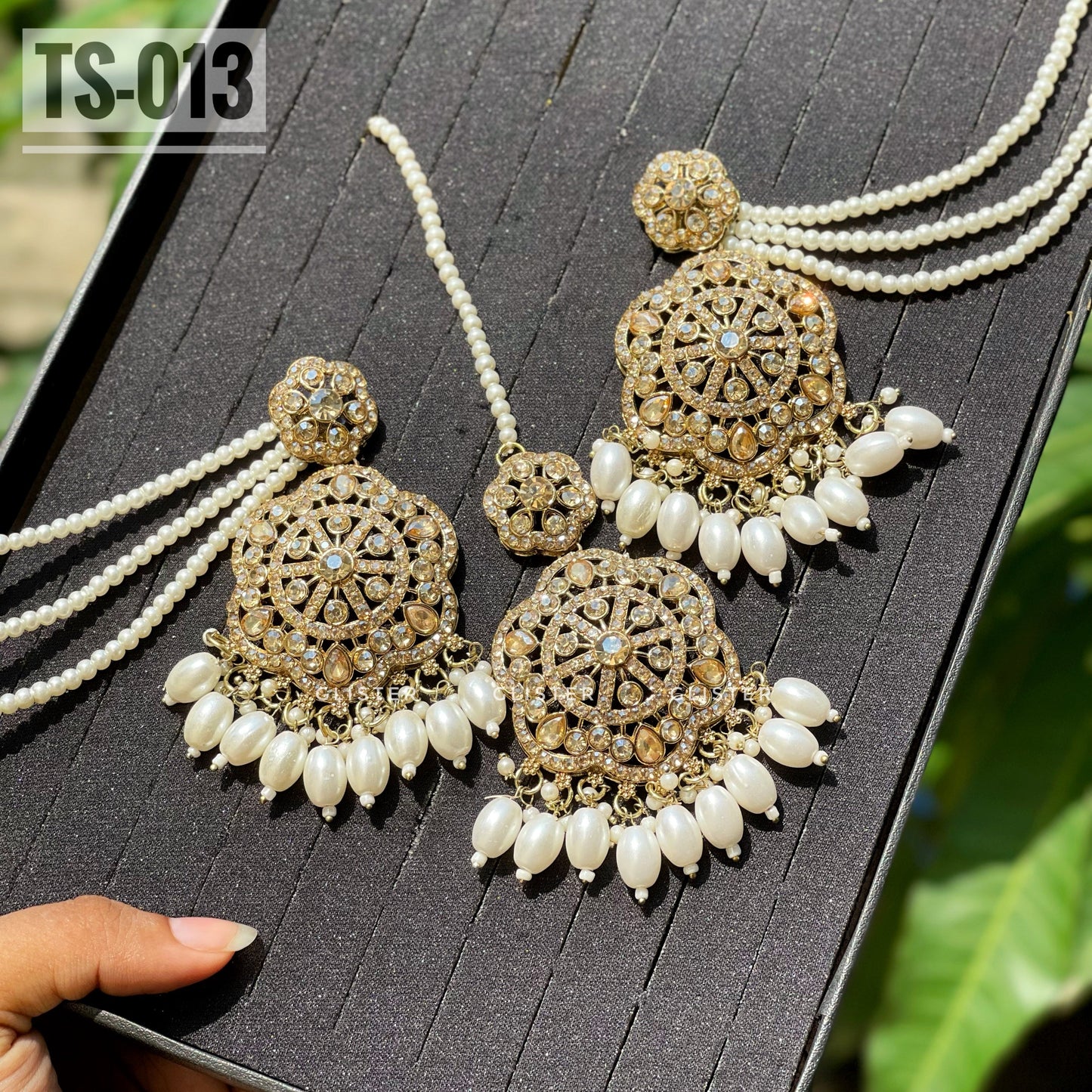 Tikli Set With Tana π TS-013